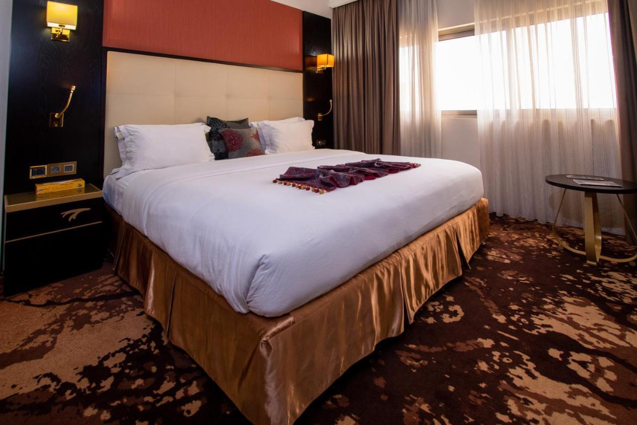 דקר Hotel Fleur De Lys Plateau מראה חיצוני תמונה