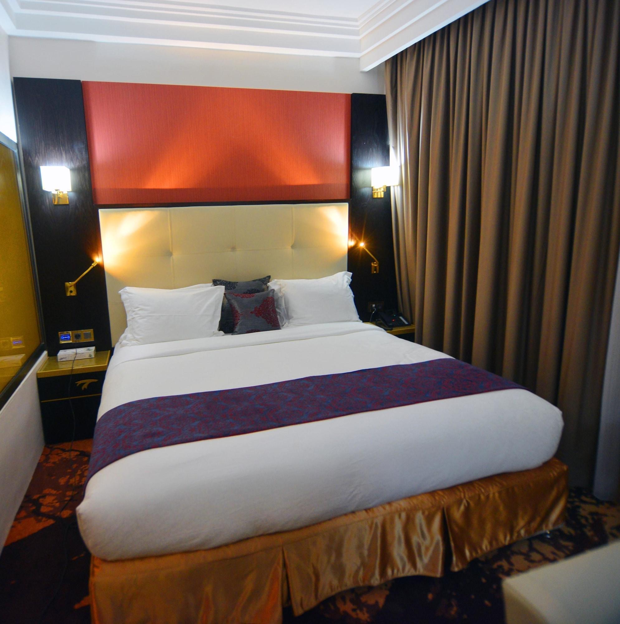דקר Hotel Fleur De Lys Plateau מראה חיצוני תמונה