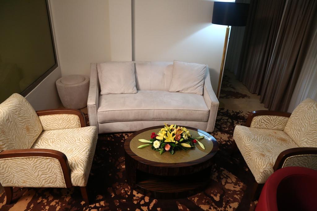דקר Hotel Fleur De Lys Plateau מראה חיצוני תמונה