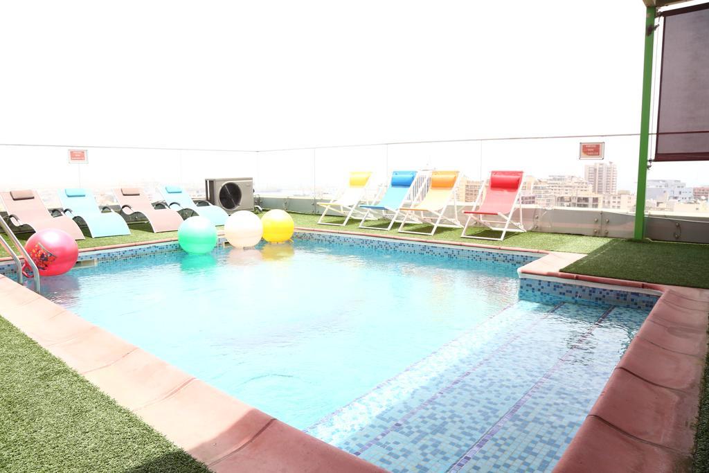 דקר Hotel Fleur De Lys Plateau מראה חיצוני תמונה