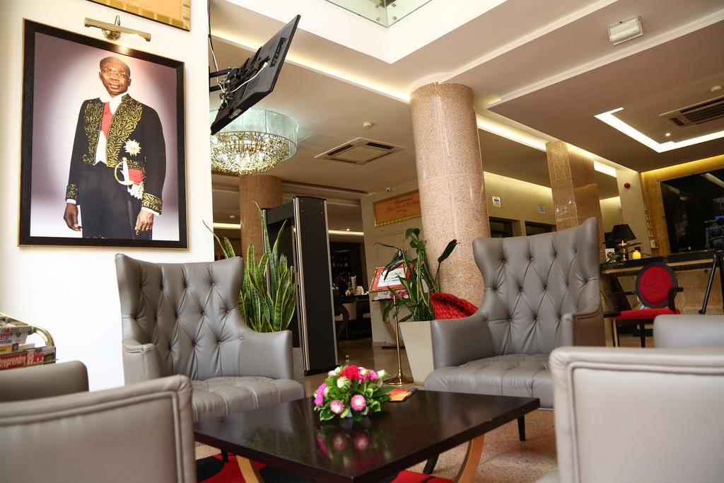 דקר Hotel Fleur De Lys Plateau מראה חיצוני תמונה