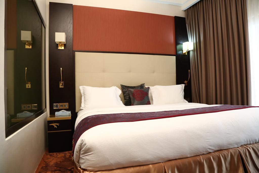 דקר Hotel Fleur De Lys Plateau מראה חיצוני תמונה